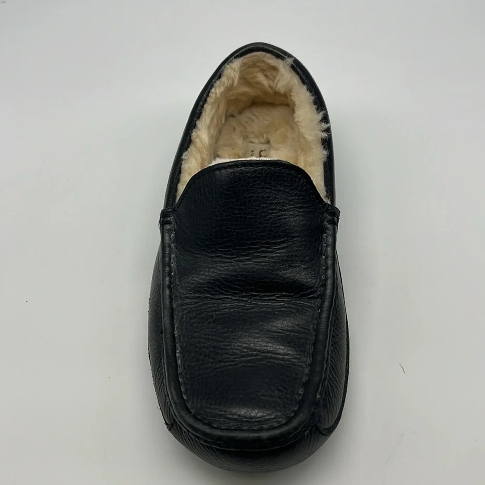 UGG - Ascot Grain Black Leather Shearling Sheepskin Lightweight Slippers Size 7